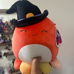 8" NWT Detra witch Halloween orange octopus squishmallow